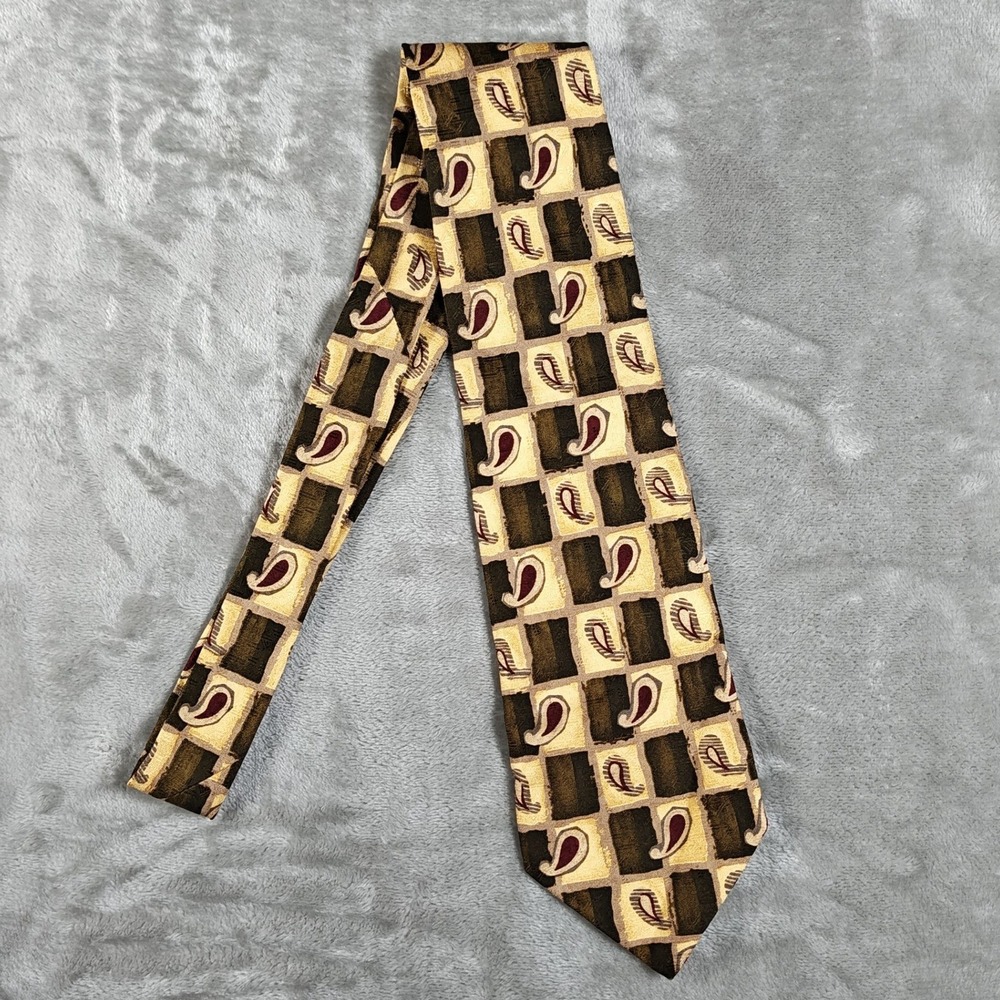 Vintage Robert Talbott Tie Mens Yellow Paisley Silk Abstract Hand Sewn Silk 70s